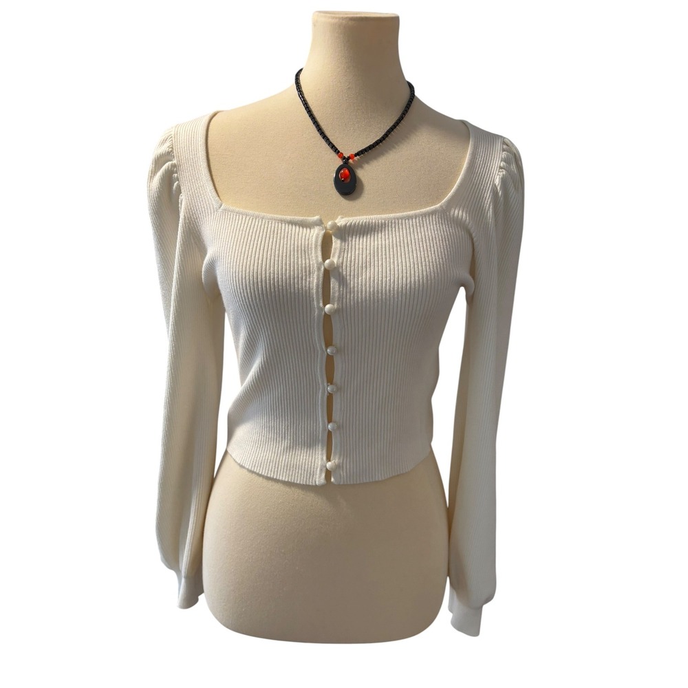 Cream Ribbed Crop Top. Size M. Long Sleeves. Front Pearl Buttons. Coquette Indie